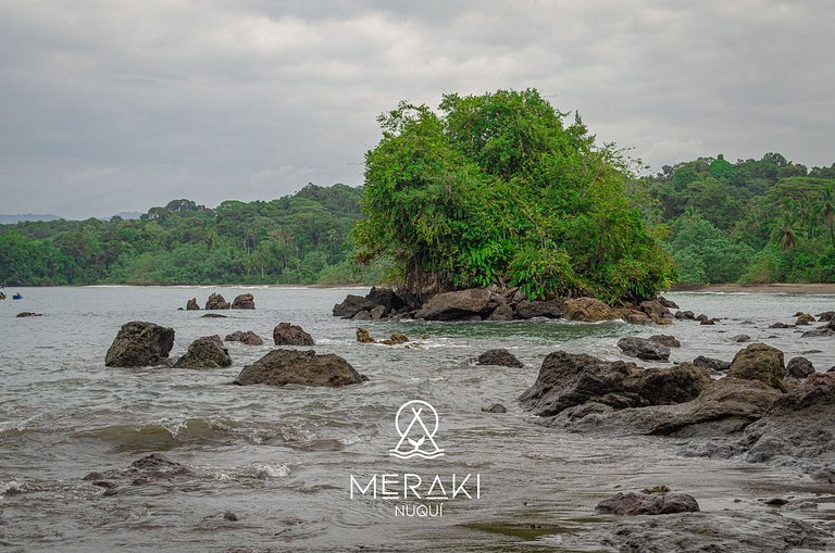 A cozy place in Nuquí, just steps from the beach.